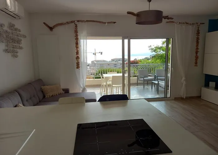 De Standing T2 Rousse Vue Paolina * LʼÎle-Rousse